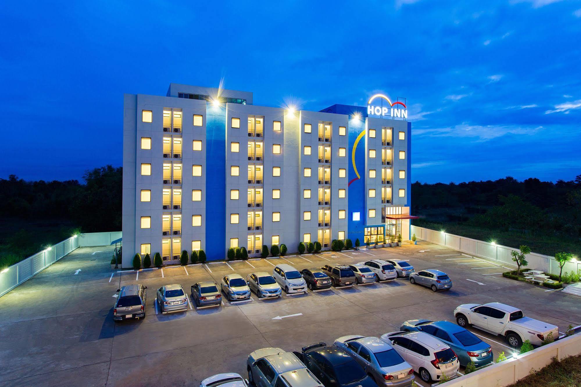 Hop Inn Lampang Exterior photo
